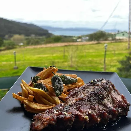 Πανσιόν Os Faroles Playa De Esteiro