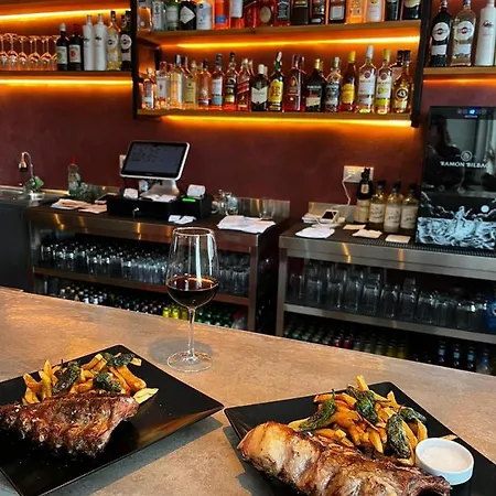 Πανσιόν Os Faroles Playa De Esteiro 3*