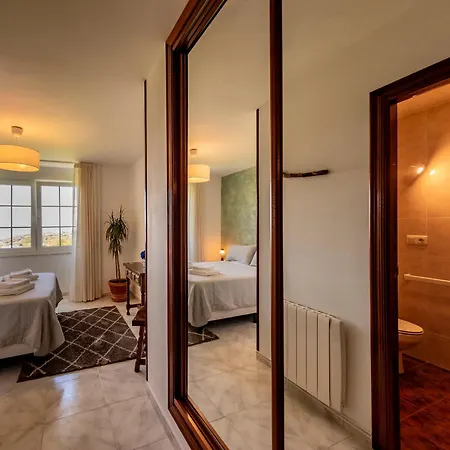 Os Faroles Playa De Esteiro Guest house